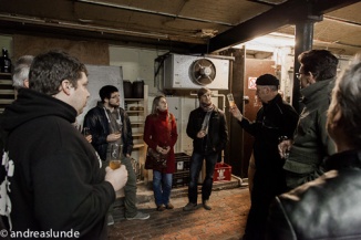 Tour group in 3 Fonteinen aging cellar